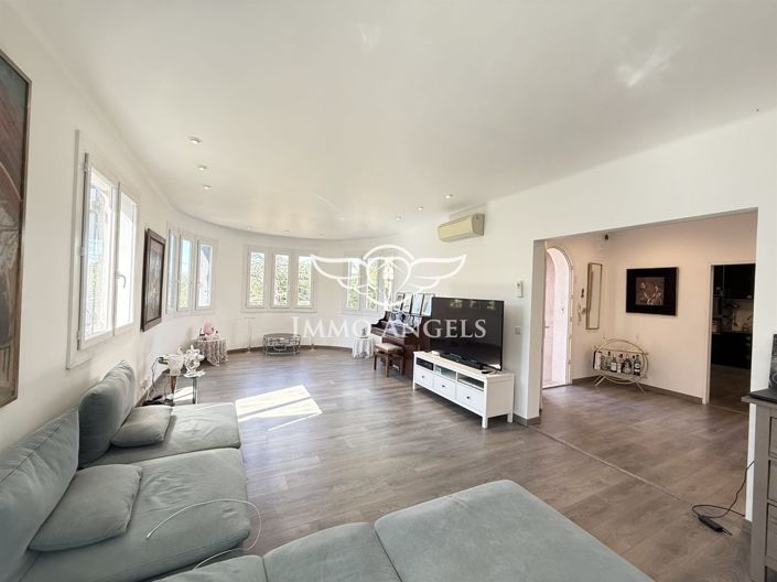 Image No.2-Maison de 5 chambres à vendre à Nîmes