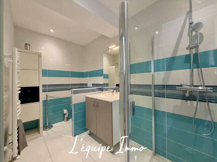 Image No.10-4 Bed House for sale