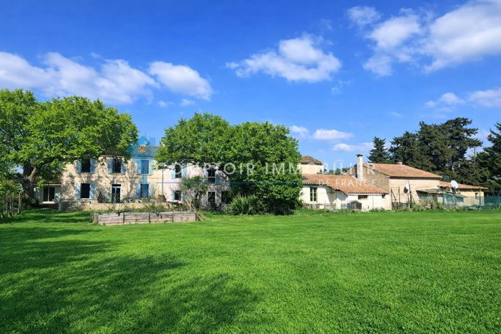 Image No.2-Maison de 8 chambres à vendre à Caumont-sur-Durance