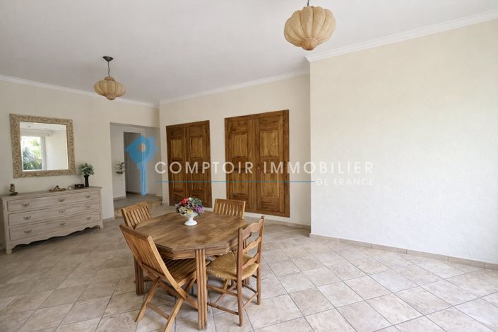 Image No.7-Maison de 8 chambres à vendre à Caumont-sur-Durance