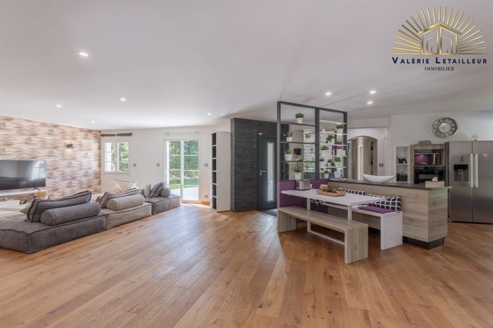 Image No.6-4 Bed House for sale