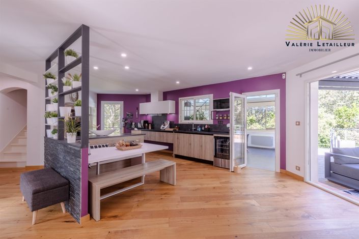 Image No.7-4 Bed House for sale