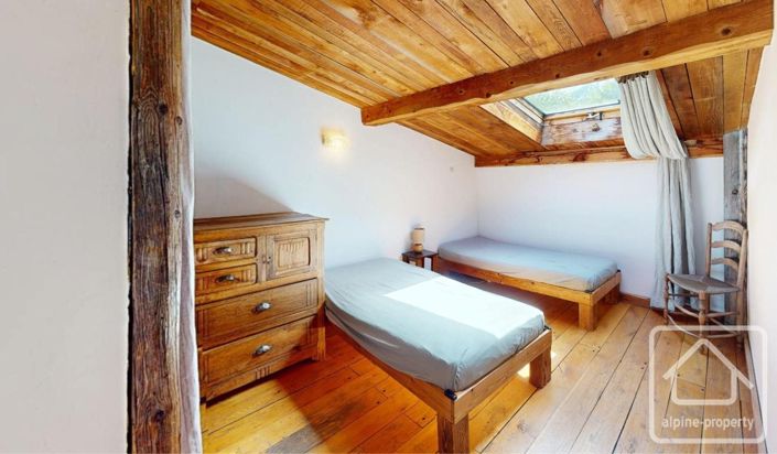 Image No.11-5 Bed Property for sale