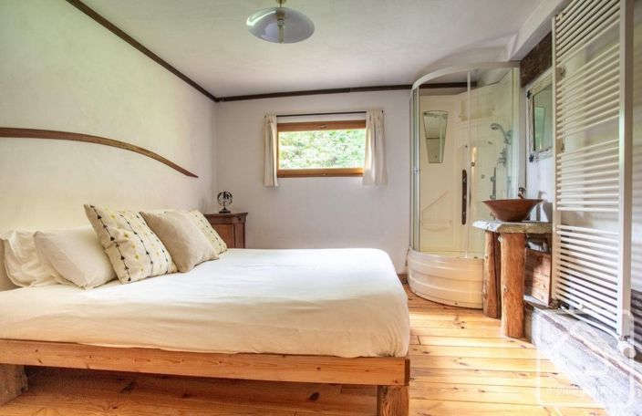 Image No.4-5 Bed Property for sale