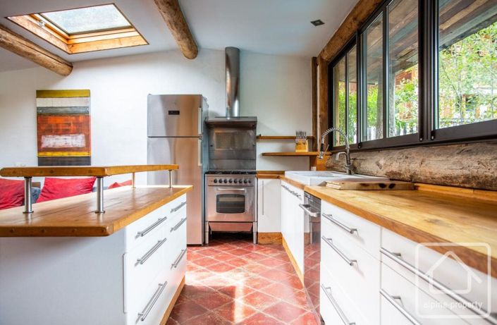 Image No.7-5 Bed Property for sale