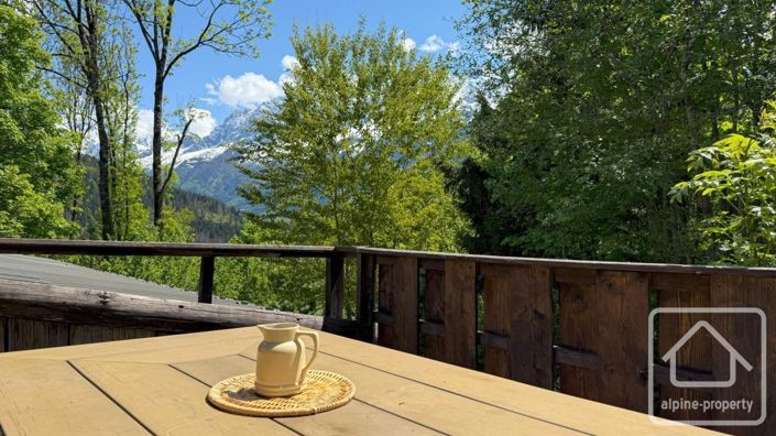 Image No.9-5 Bed Property for sale