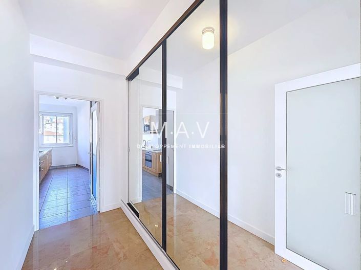 Image No.12-1 Bed Apartment for sale