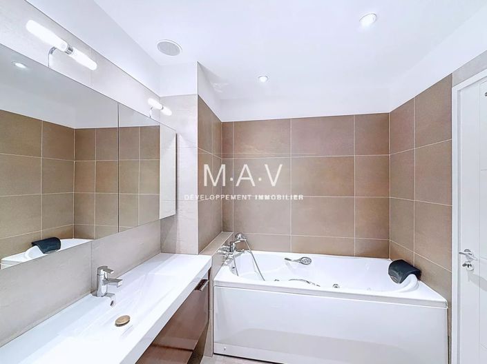 Image No.17-Appartement de 1 chambre à vendre à Nice