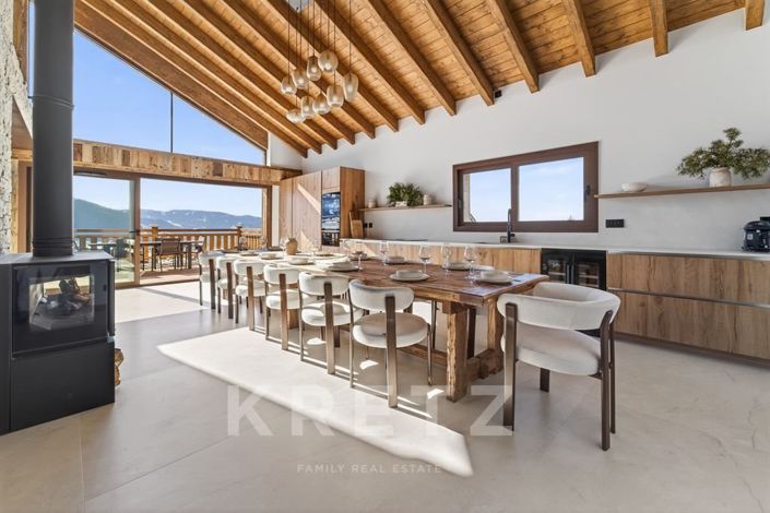 Image No.6-6 Bed Property for sale