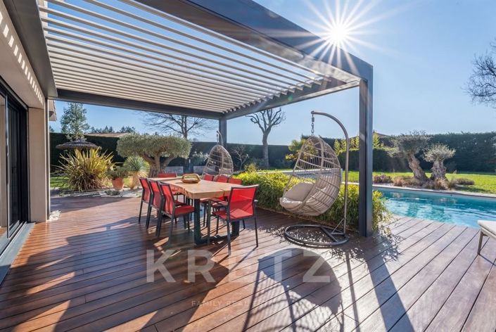 Image No.2-6 Bed House for sale