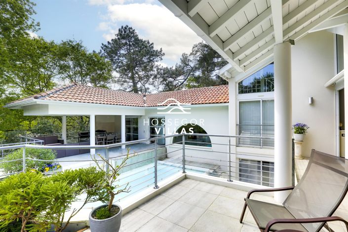 Image No.7-5 Bed House for sale