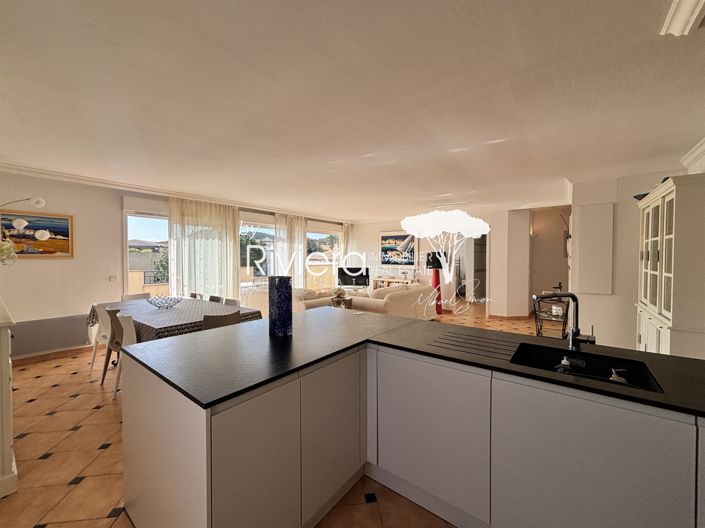 Image No.6-4 Bed Apartment for sale