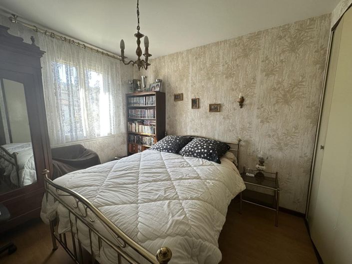 Image No.10-4 Bed House for sale