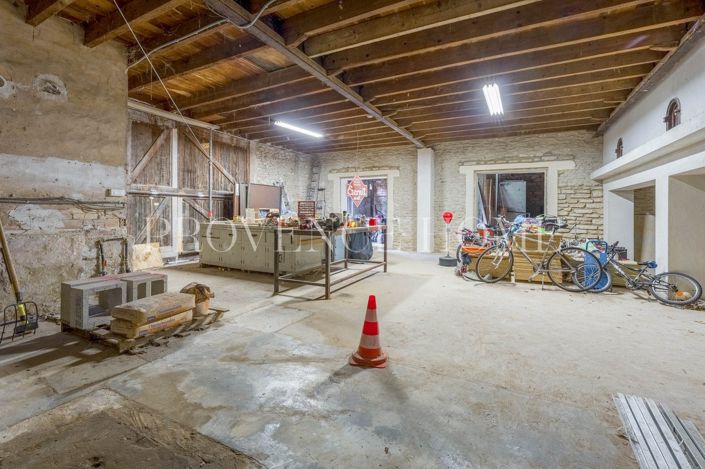 Image No.15-Propriété de 5 chambres à vendre à Robion