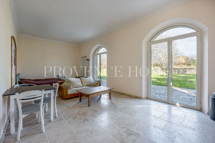 Image No.17-Propriété de 5 chambres à vendre à Robion