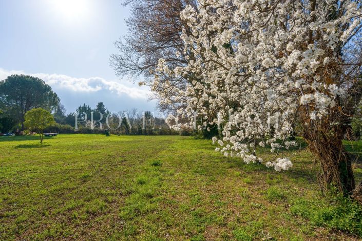 Image No.18-Propriété de 5 chambres à vendre à Robion