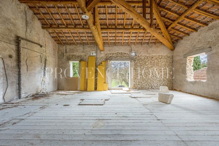 Image No.7-Propriété de 5 chambres à vendre à Robion