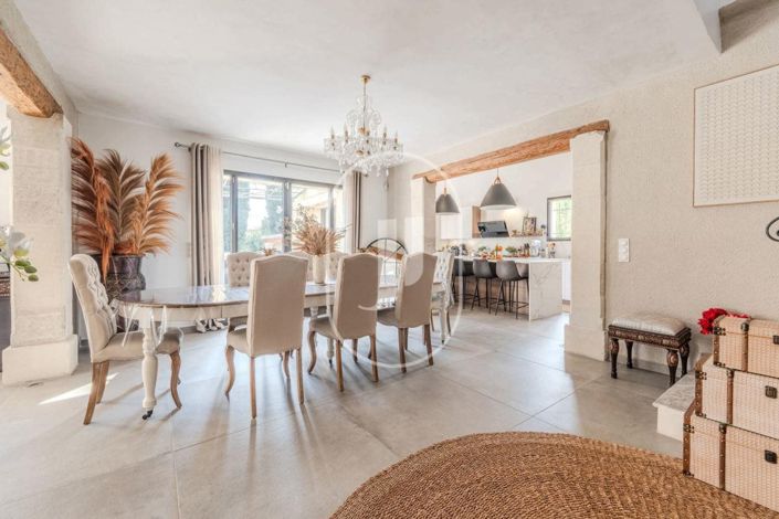 Image No.4-Maison de 5 chambres à vendre à Paradou