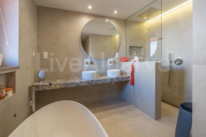 Image No.46-Maison de 4 chambres à vendre à Lagos