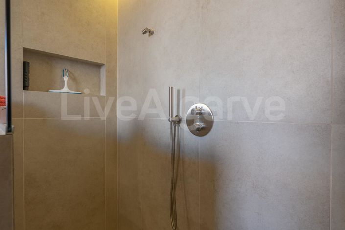 Image No.47-Maison de 4 chambres à vendre à Lagos