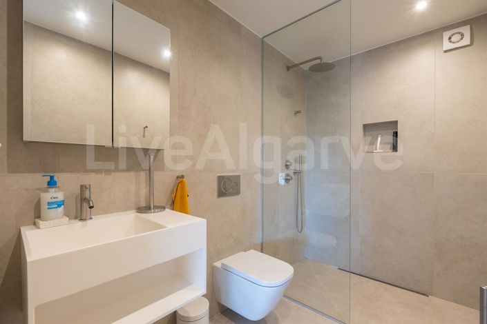 Image No.58-Maison de 4 chambres à vendre à Lagos