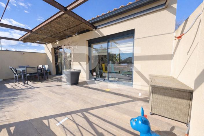 Image No.3-3 Bed House for sale