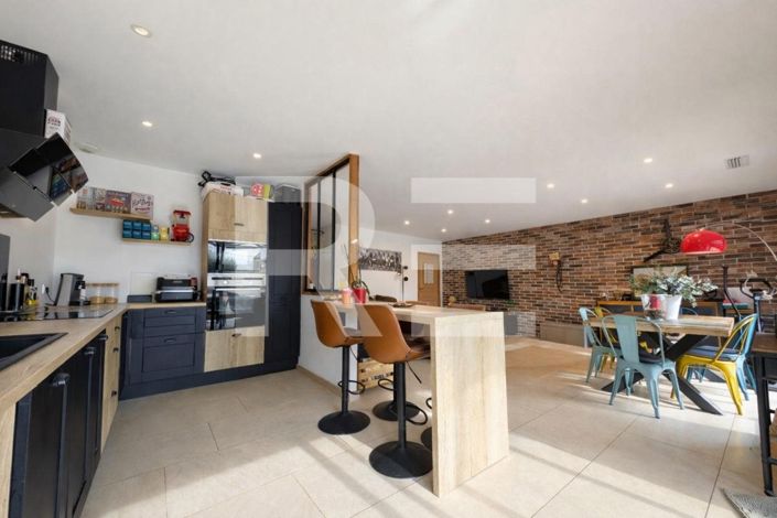 Image No.5-3 Bed House for sale