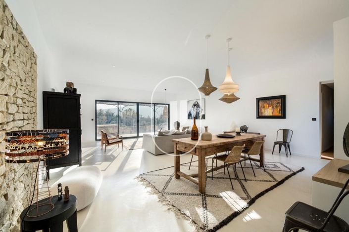 Image No.6-3 Bed House for sale