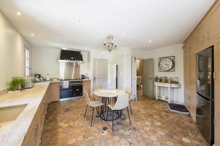 Image No.5-Maison de 6 chambres à vendre à Boulbon