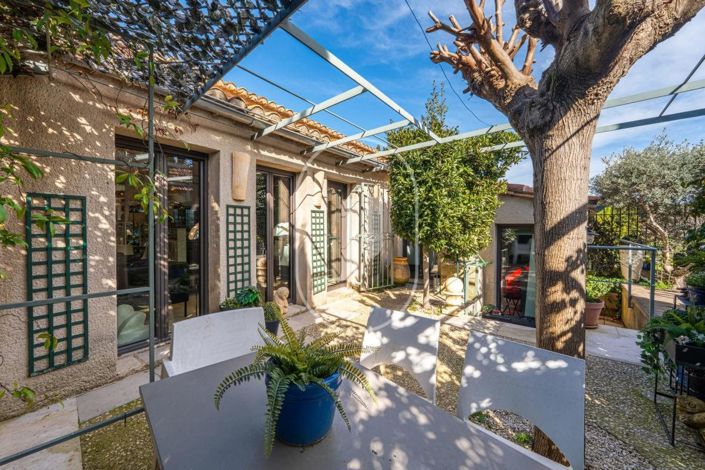 Image No.12-2 Bed House for sale