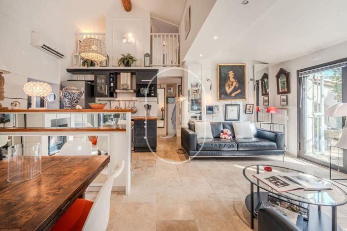 Image No.4-2 Bed House for sale