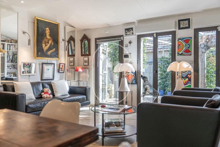 Image No.5-2 Bed House for sale