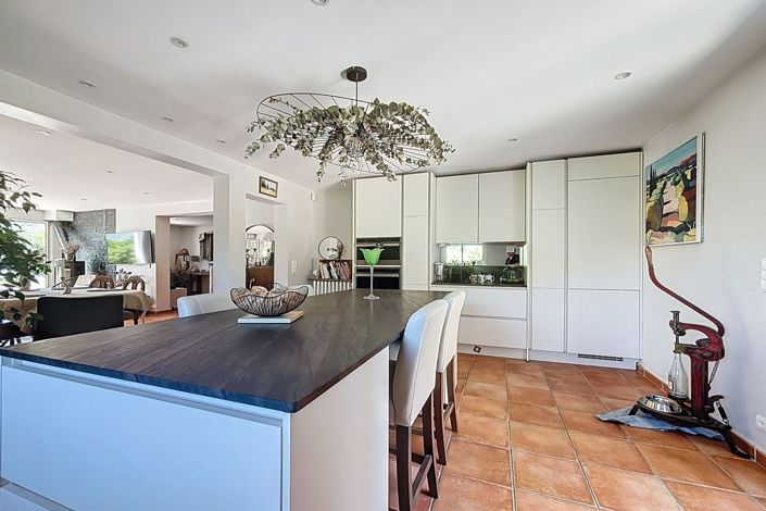 Image No.16-3 Bed House for sale