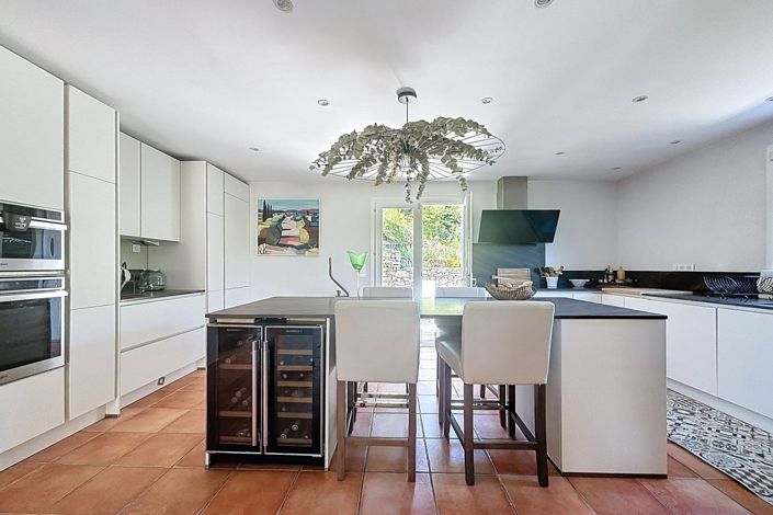 Image No.4-3 Bed House for sale