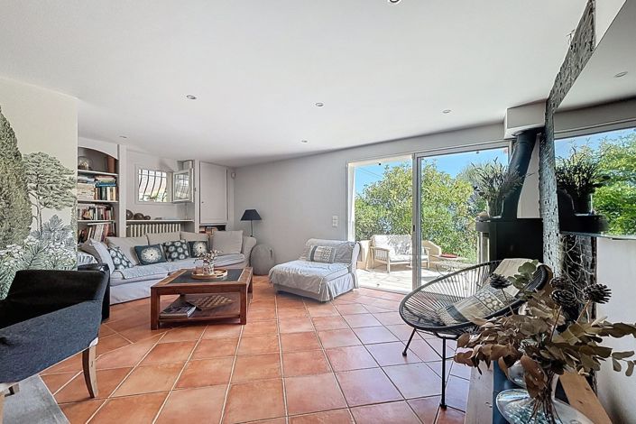 Image No.5-3 Bed House for sale