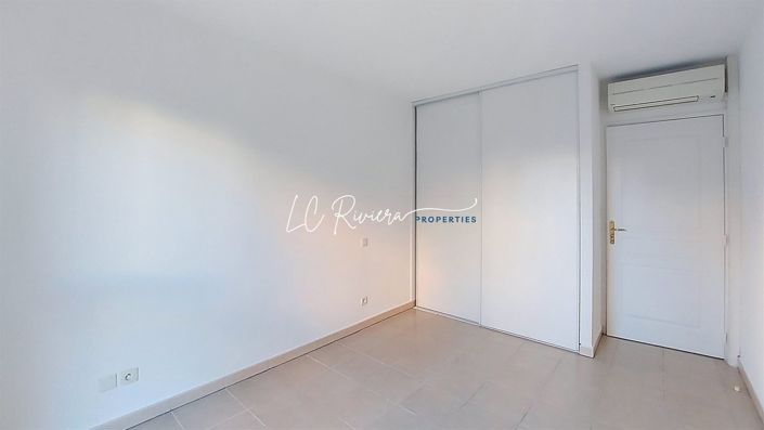 Image No.8-Appartement de 2 chambres à vendre à Fréjus