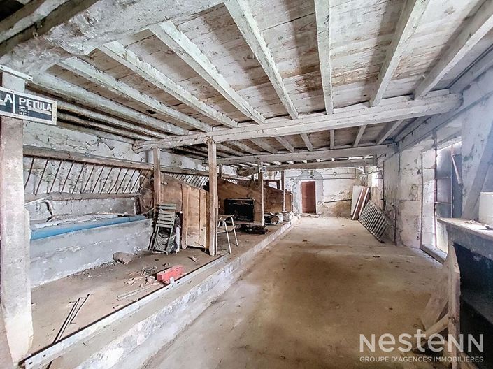 Image No.18-7 Bed House for sale