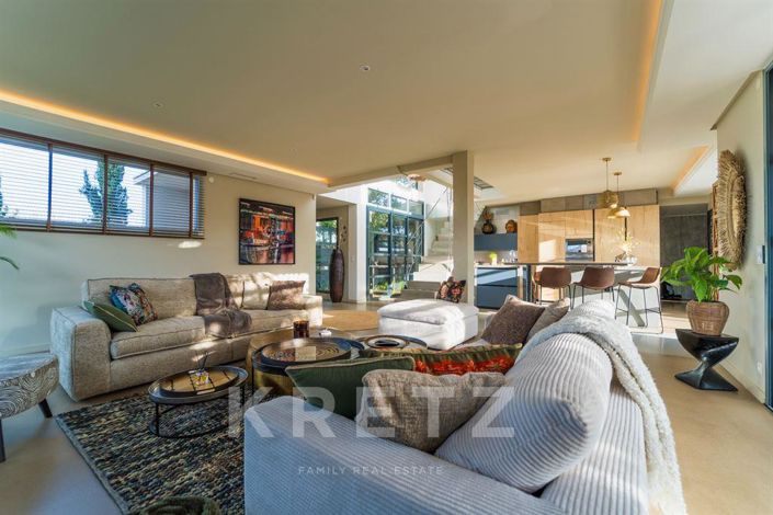 Image No.7-4 Bed Property for sale