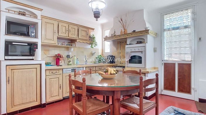 Image No.5-3 Bed Property for sale