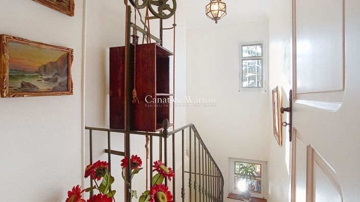 Image No.6-3 Bed Property for sale