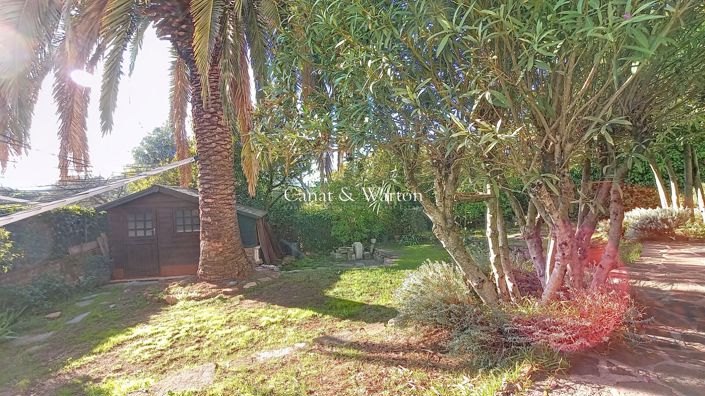 Image No.8-3 Bed Property for sale