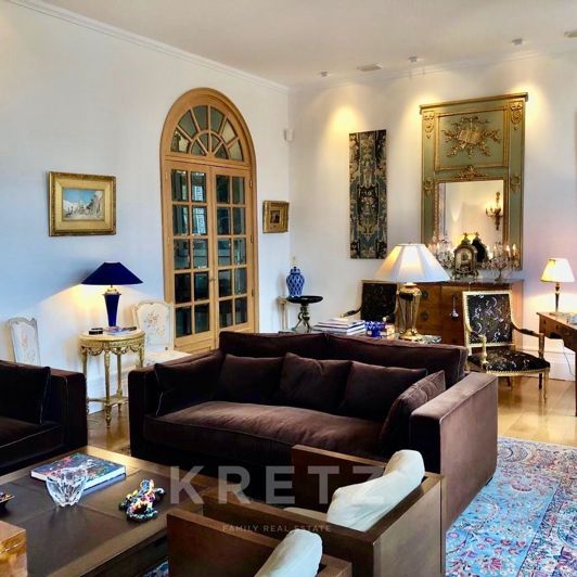 Image No.9-6 Bed Property for sale