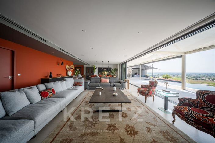 Image No.6-4 Bed House for sale