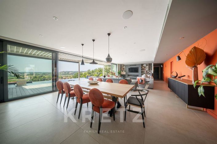 Image No.7-4 Bed House for sale