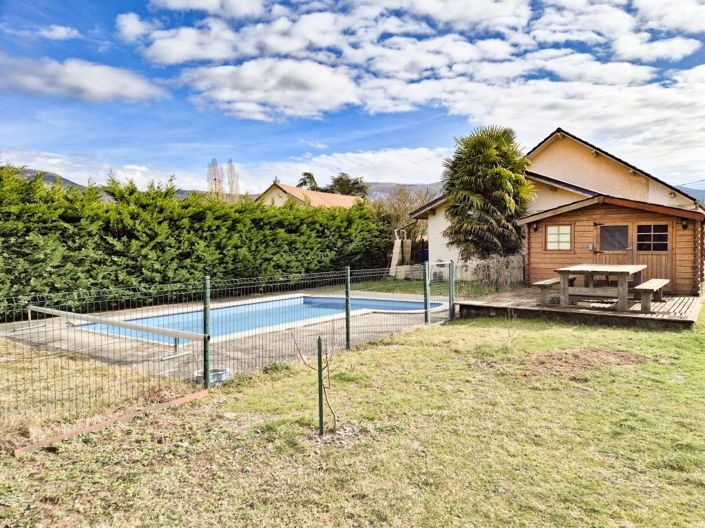 Image No.2-4 Bed House for sale