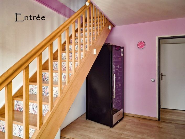 Image No.6-4 Bed House for sale