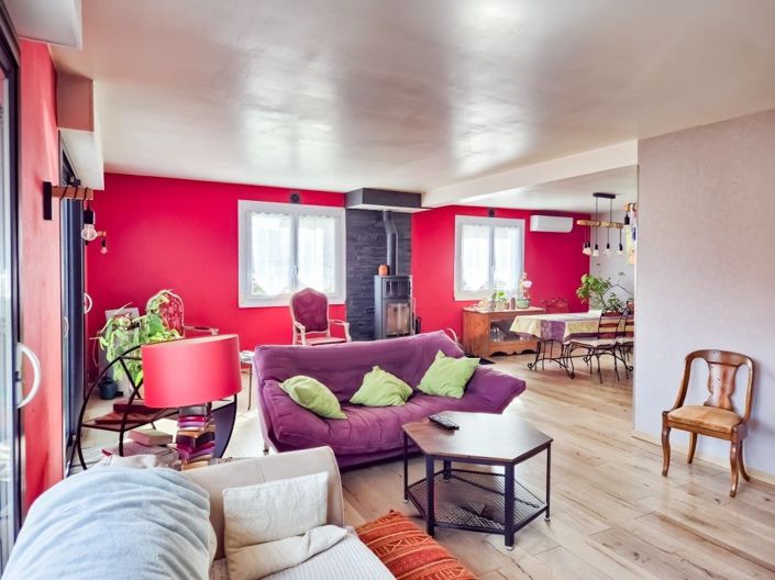 Image No.7-4 Bed House for sale