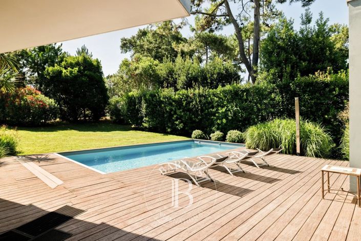 Image No.11-4 Bed House for sale