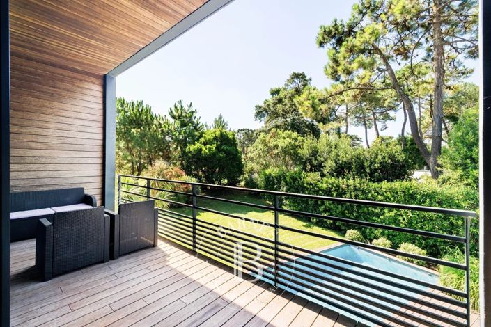 Image No.24-4 Bed House for sale