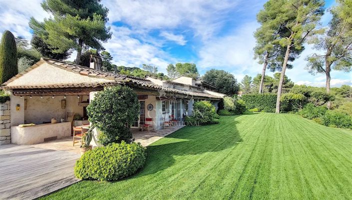 Image No.4-5 Bed House for sale